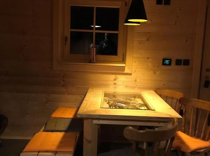 度假居 Loghouse Brunka - Escape From Life On A Highway 上拉德戈纳