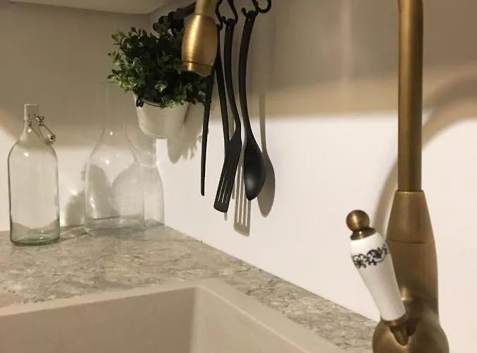 Loghouse Brunka - Escape From Life On A Highway Feriehus *